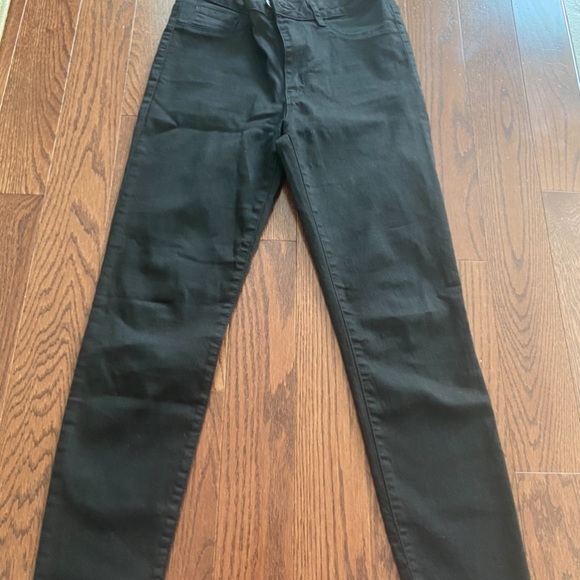 Black pants ๐ธ๐ธW 28 l 32๐ธ๐ธ I only wore it once ๐ธ - Picture 4 of 4